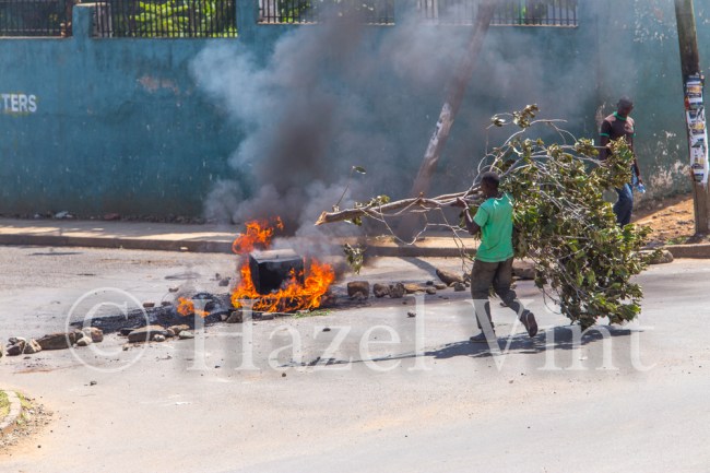 protest.cord.anti-IBEC.demonstration.June6th.2016.Kisumu.kenya.roadblock.burning.riot-16