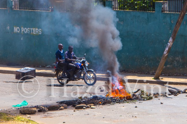 protest.cord.anti-IBEC.demonstration.June6th.2016.Kisumu.kenya.roadblock.burning.riot-18