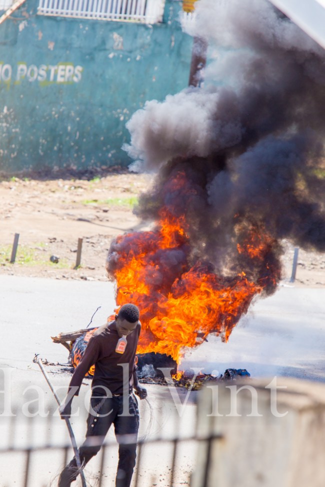 protest.cord.anti-IBEC.demonstration.June6th.2016.Kisumu.kenya.roadblock.burning.riot-22