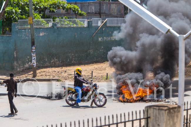 protest.cord.anti-IBEC.demonstration.June6th.2016.Kisumu.kenya.roadblock.burning.riot-23