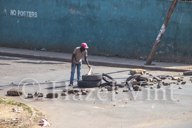 protest.cord.anti-IBEC.demonstration.June6th.2016.Kisumu.kenya.roadblock.burning.riot-3