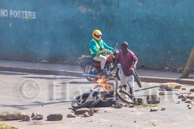protest.cord.anti-IBEC.demonstration.June6th.2016.Kisumu.kenya.roadblock.burning.riot-8